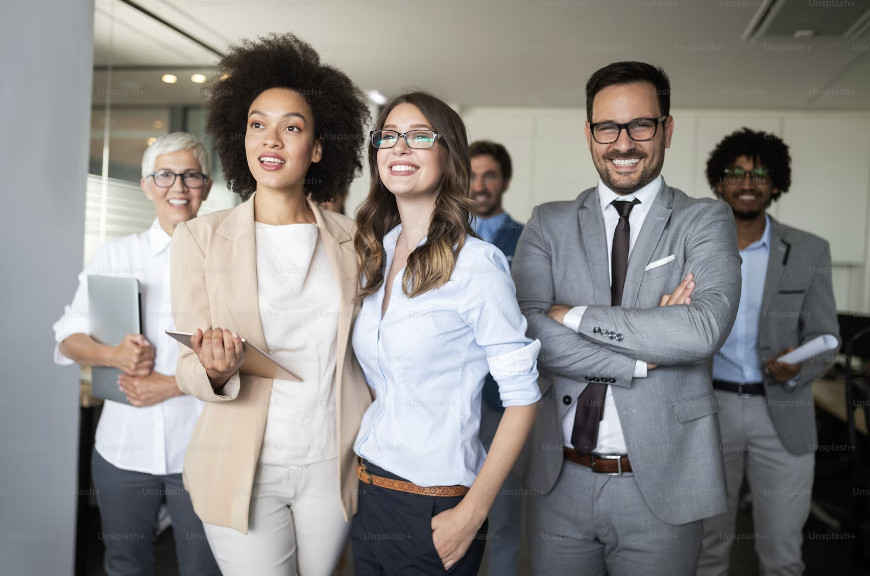 creative staffing trends 2025